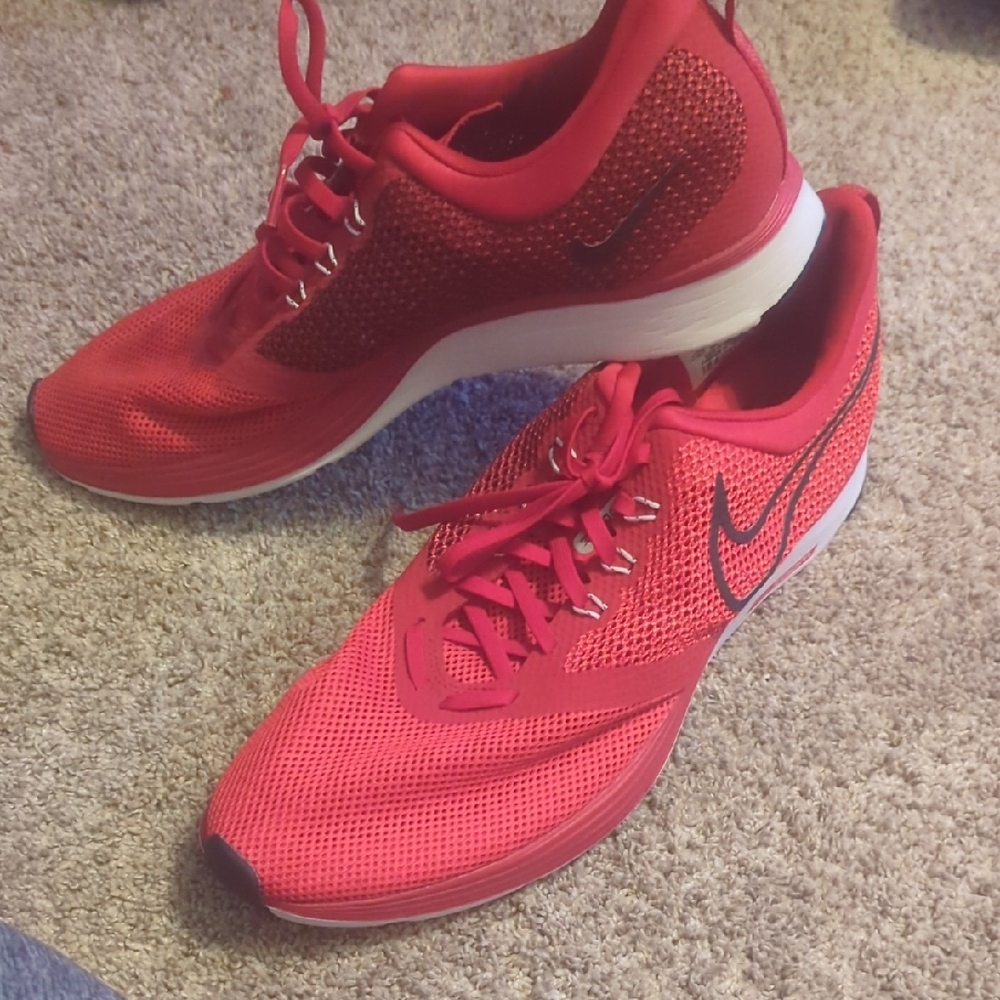 Nike Crimson Running Sneakers - Picture 3 of 5